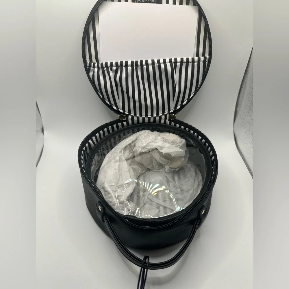 Hudson Bleecker Preto Nomad Round Train Travel Case with Clear Inner Case NEW.